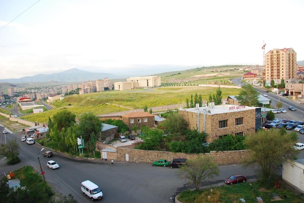 Armenia Hostel Yerevan Bagian luar foto